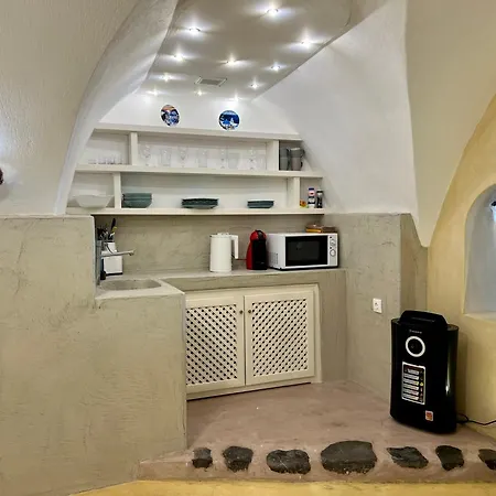 Villa Traditional Cave Villa-paradise&prive Jacuzzi Emporio (Santorini)