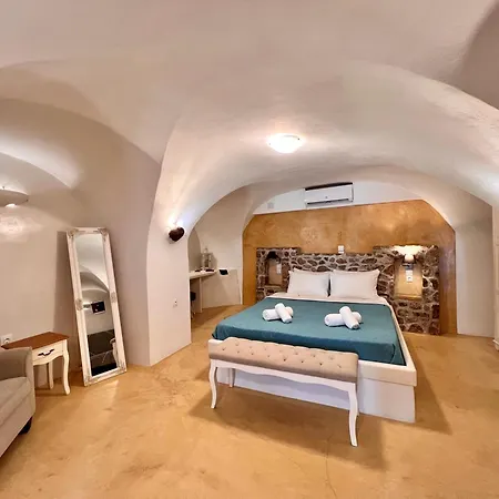 Traditional Cave Villa-paradise & Prive Jacuzzi * Emporio (Santorini)