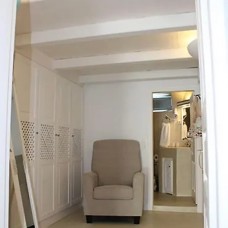 Traditional Cave Villa-paradise & Prive Jacuzzi * Emporio (Santorini)