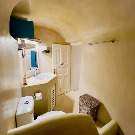 Villa Traditional Cave Villa-paradise & Prive Jacuzzi *