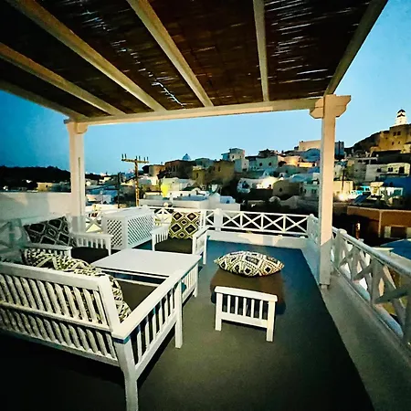 Villa Traditional Cave Villa-paradise & Prive Jacuzzi Emporio (Santorini)