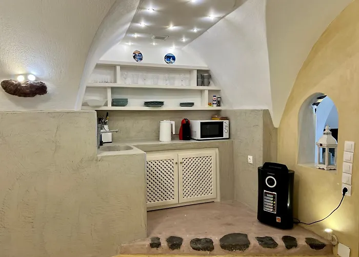 빌라 Traditional Cave Villa-paradise & Prive Jacuzzi Emporio (Santorini)